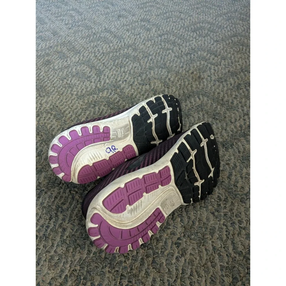 Brooks Ghost 12 Womens Running Shoes Purple Black Pink 1203051B063 Size 8.5